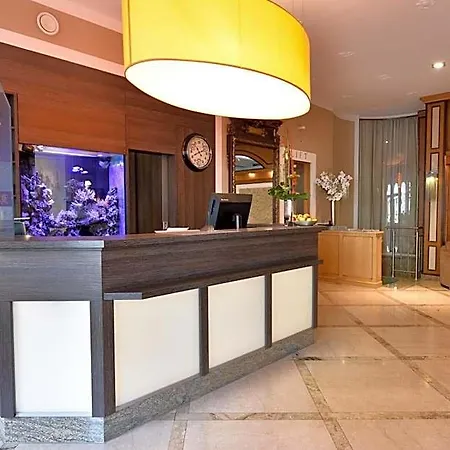 Coellner Hof Szálloda 3*