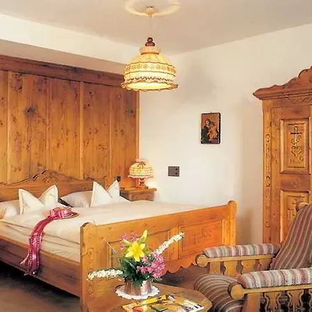 מלון Coellner Hof 3*