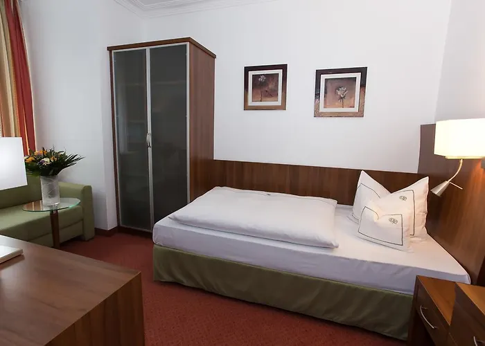 Coellner Hof Otel 3*