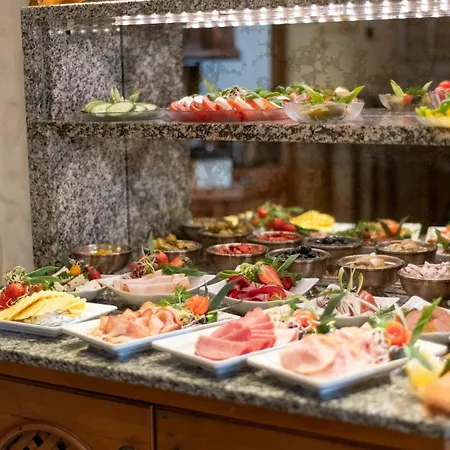 库勒纳酒店 酒店